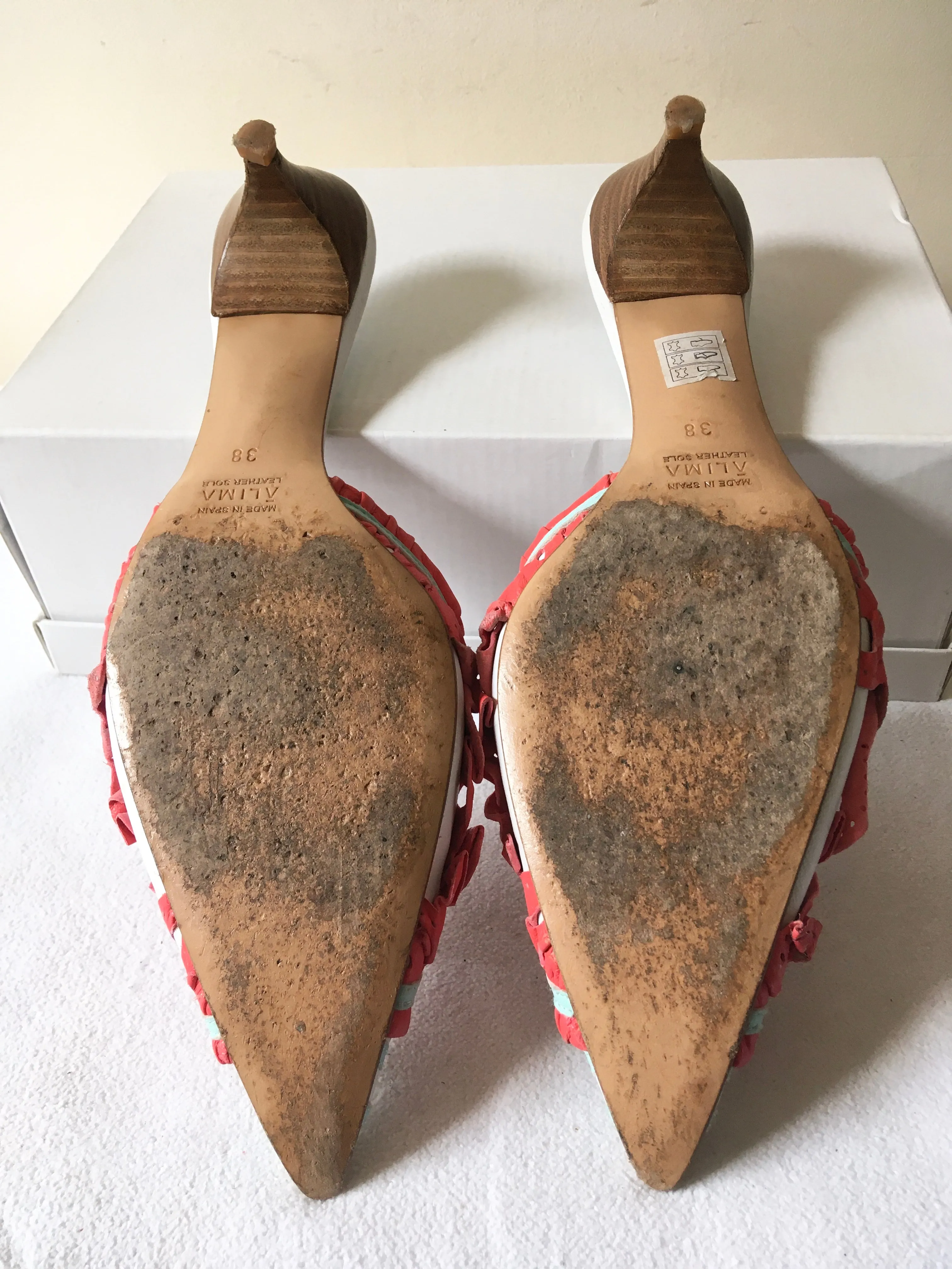 ALIMA WHITE,CORAL & MINT GREEN LEATHER KITTEN HEEL MULES SIZE 5/38
