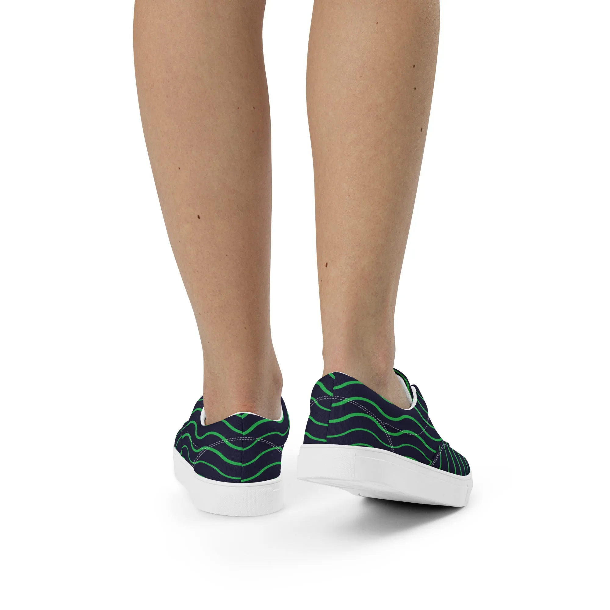 BE LIKE WATER Women’s Lace-Up Canvas Shoes