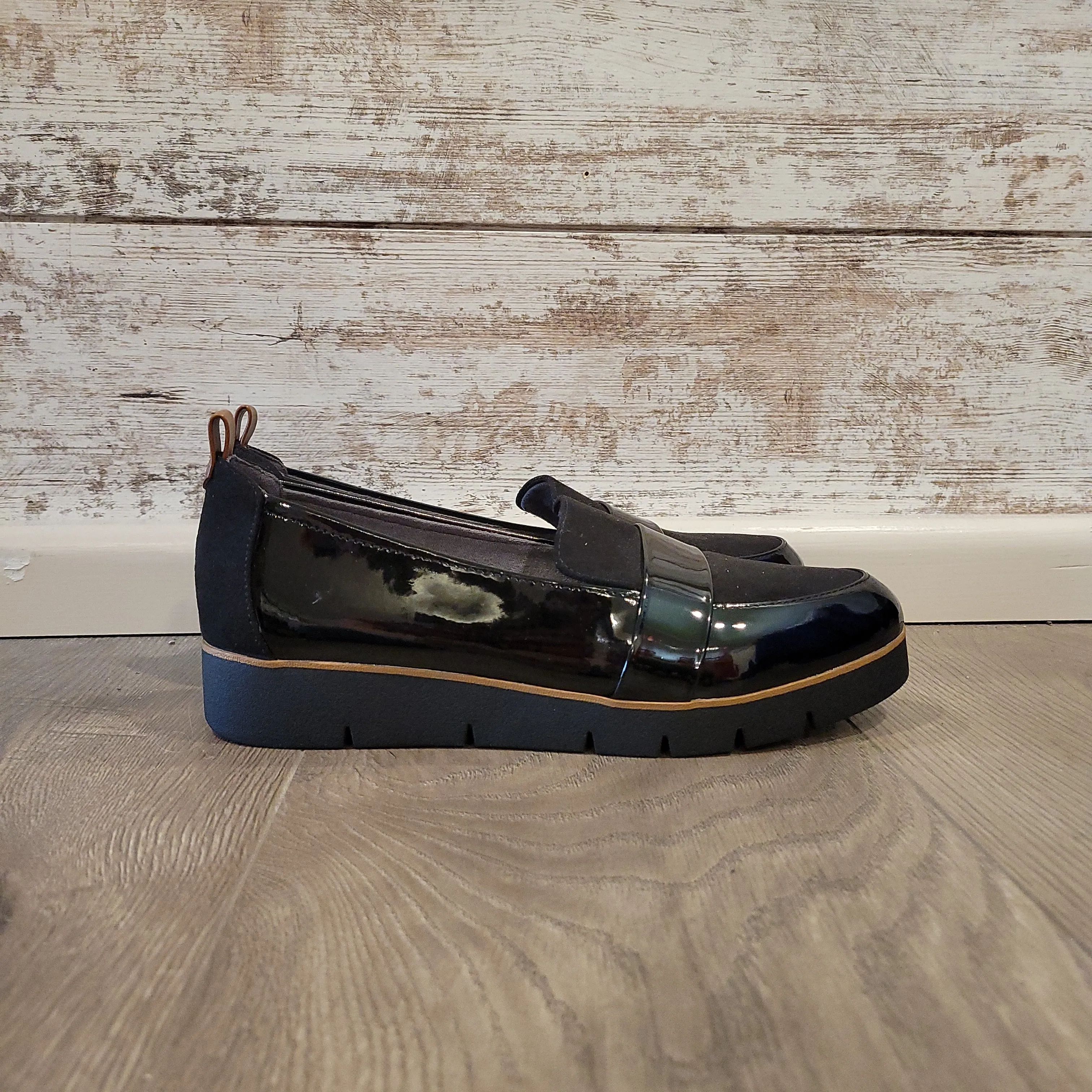 BLACK LOAFERS