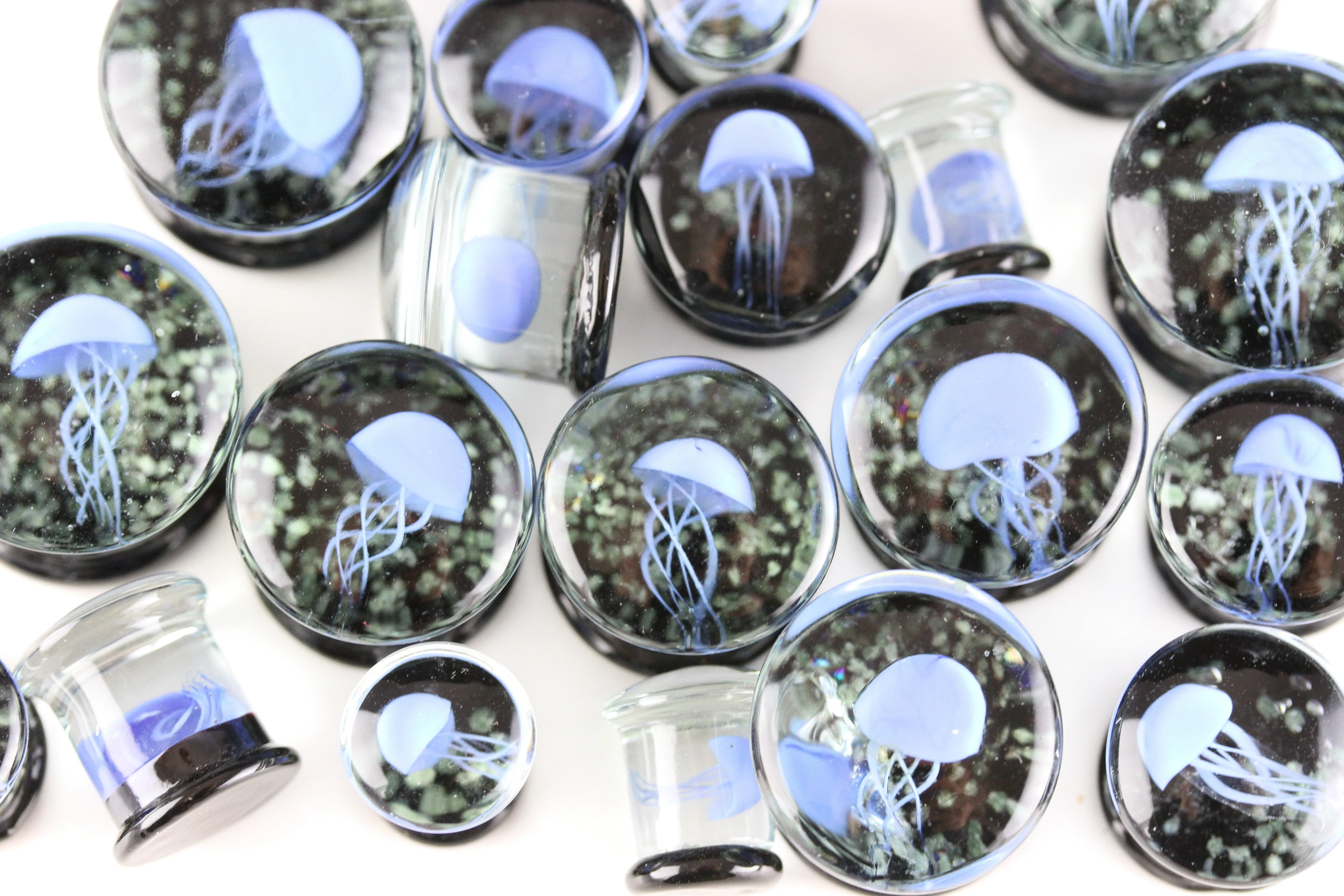 Blue JellyFish Glass Glow in the Dark Plugs (8mm - 16mm) (Pair) - G019
