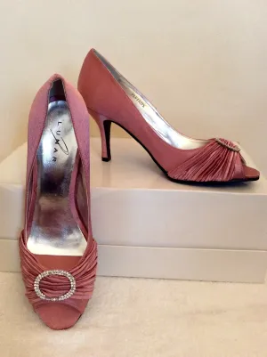 BRAND NEW LUNAR PINK SATIN PEEP TOE DIAMANTÉ TRIM HEELS SIZE 7/40
