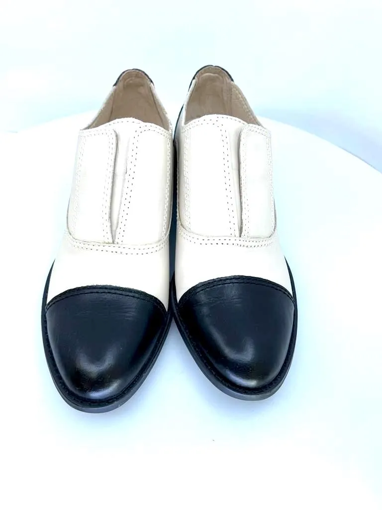 BUS STOP X ALL BLACK CREAM ANGLAISE TWO-TONE OXFORD LOAFERS