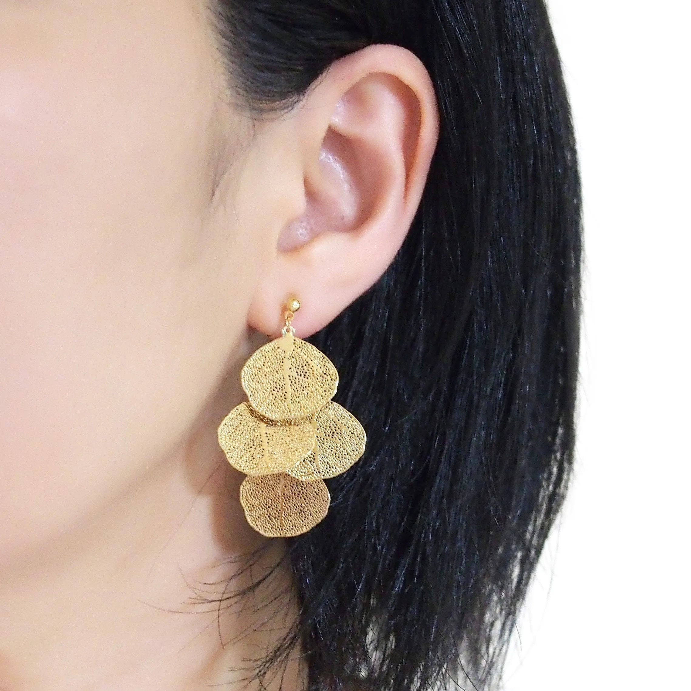 Dangle gold four leaf filigree invisible clip on earrings