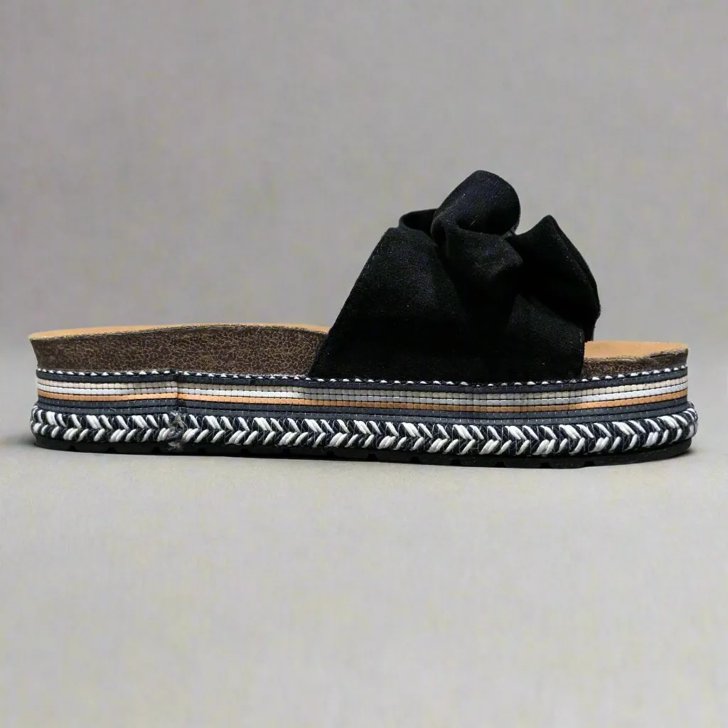 DeeZee Black Slides with Bow Size EU 38 / UK 5 / US 7.5