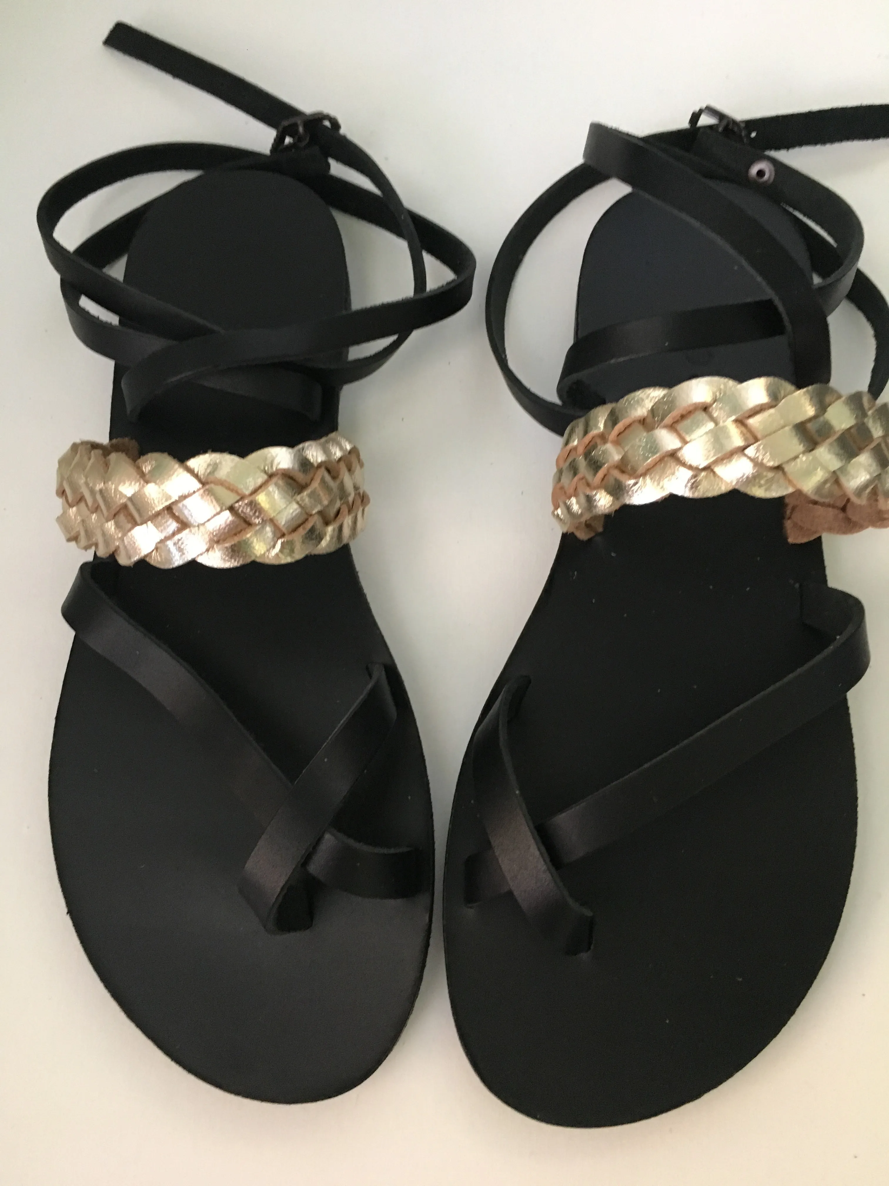 Dioni - Black/Gold Metallic