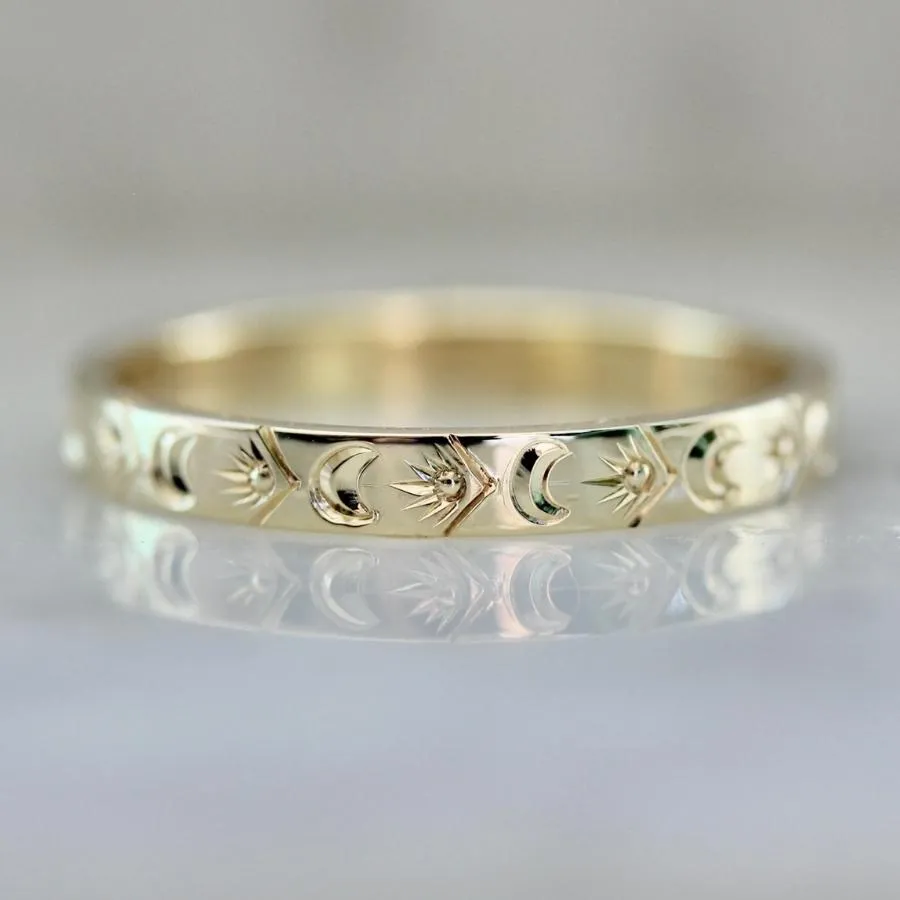 Eclipse Moon & Star Engraved Gold Band