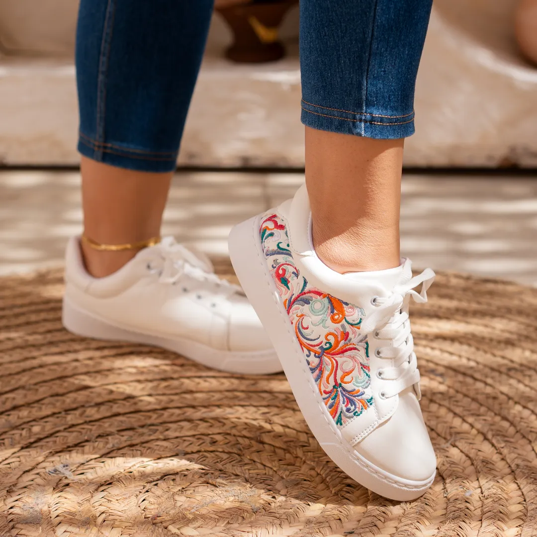 Embroidery Sneakers 06