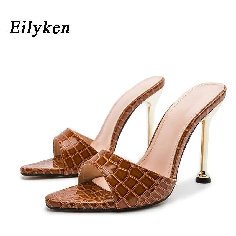 flip flops snick print Pointed toe shoes