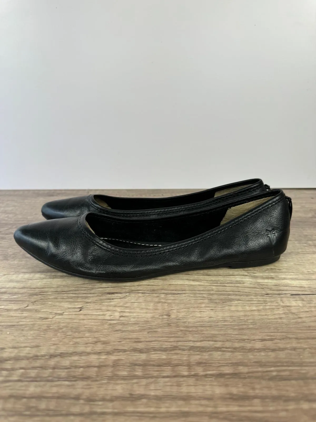 FRYE REGINA BALLET FLATS POINTED TOE