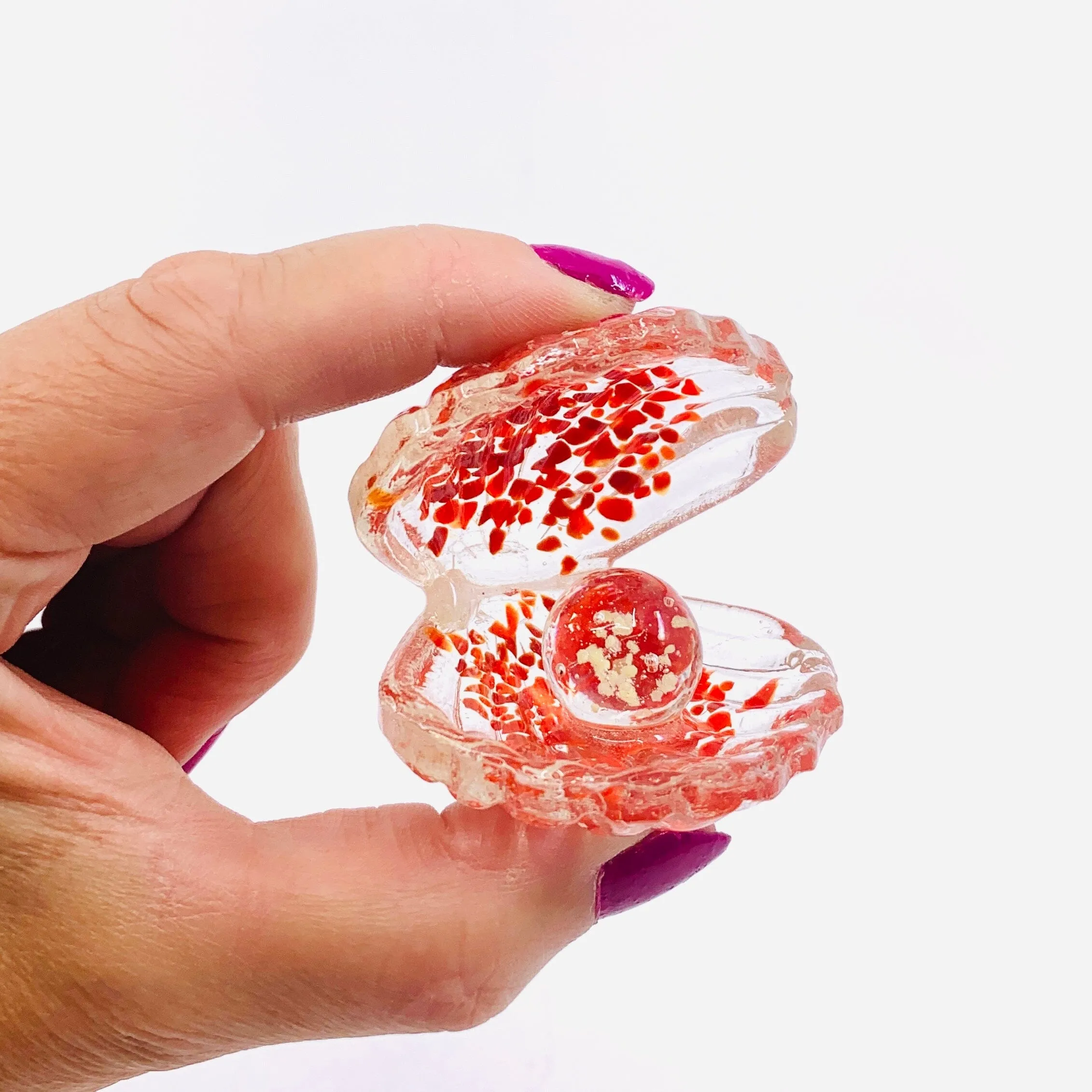 Glow in The Dark Pearl in Glass Shell Paperweight 10, Red