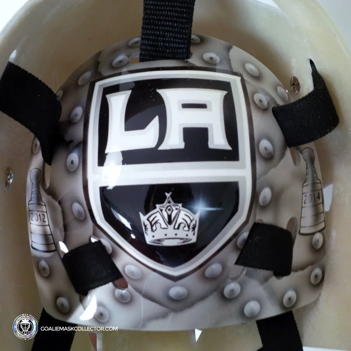 Jonathan Quick Unsigned Goalie Mask L.A. Kings Purple Tribute