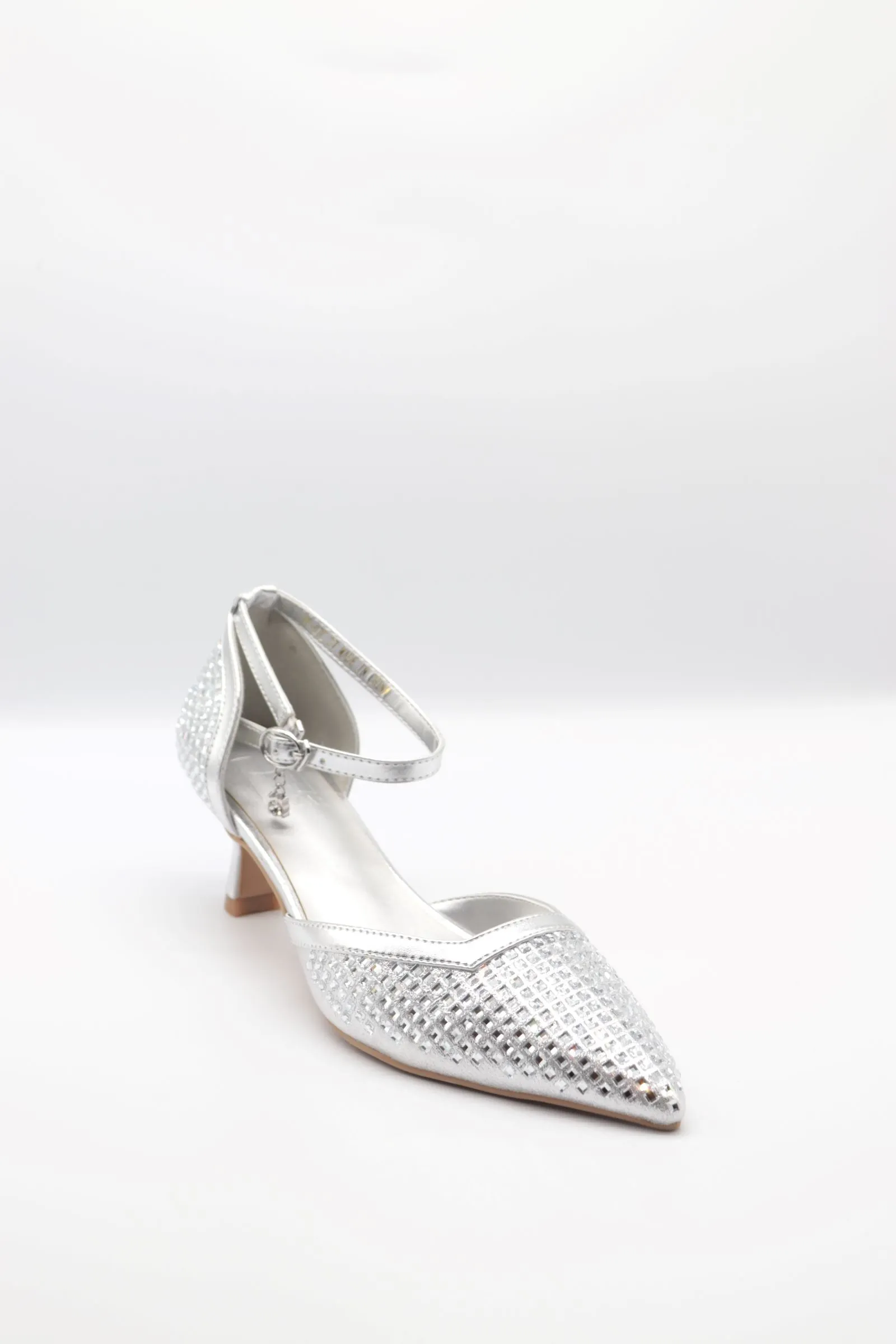 Kitten heels