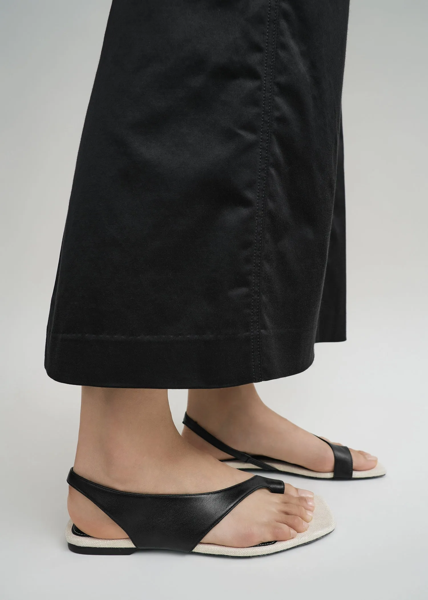 Leather thong sandals black/sand