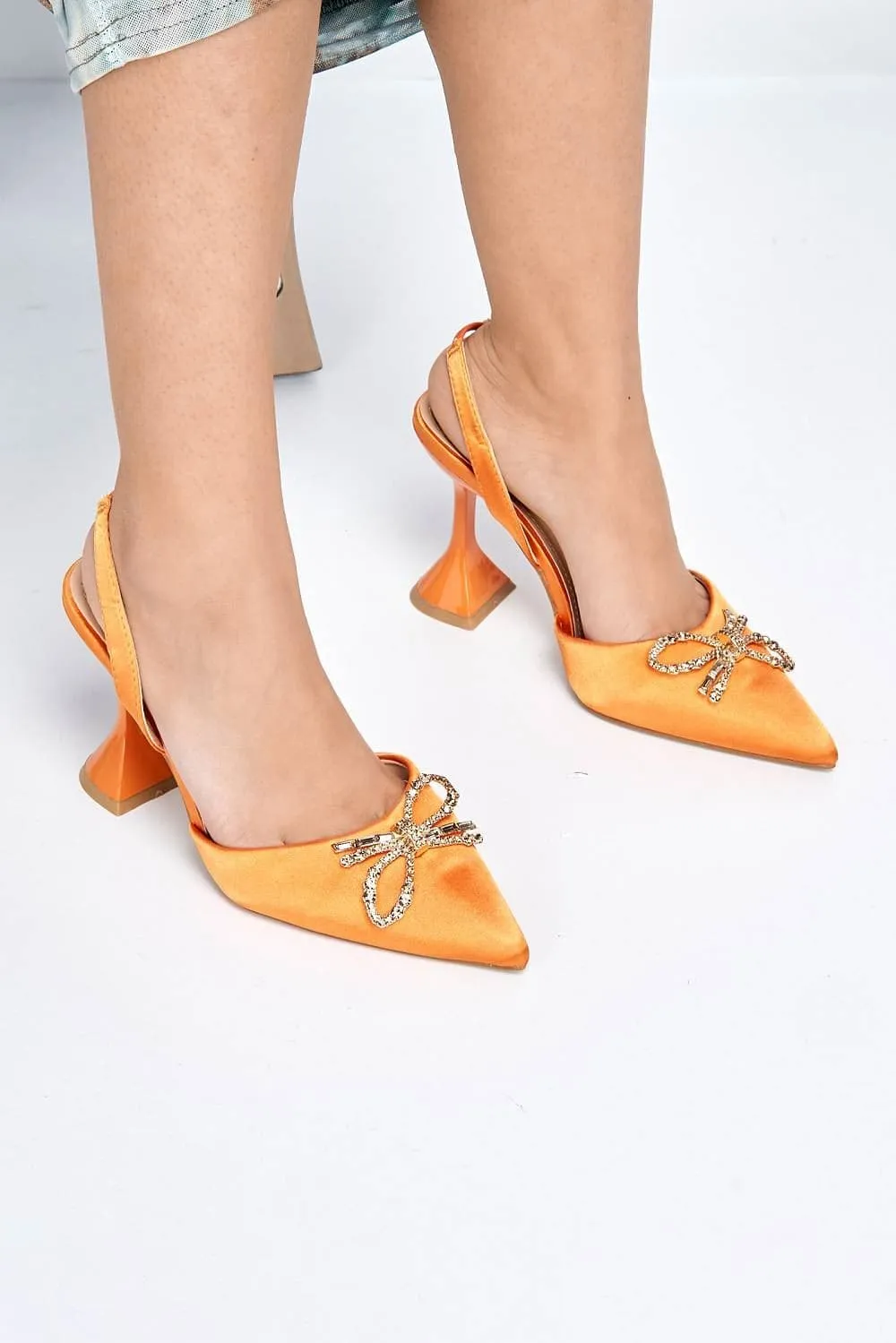 Leiria Diamante Bow Brooch Pointed Toe Spool Heel Court Shoe in Orange