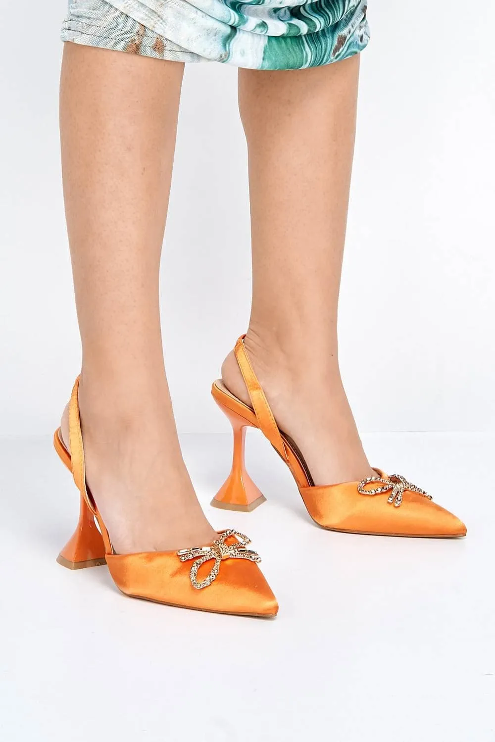 Leiria Diamante Bow Brooch Pointed Toe Spool Heel Court Shoe in Orange