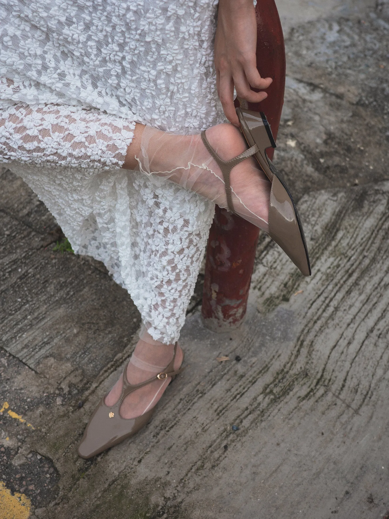 L'opéra 𓆟 Pointed-Toe Ankle-Strap Slingback