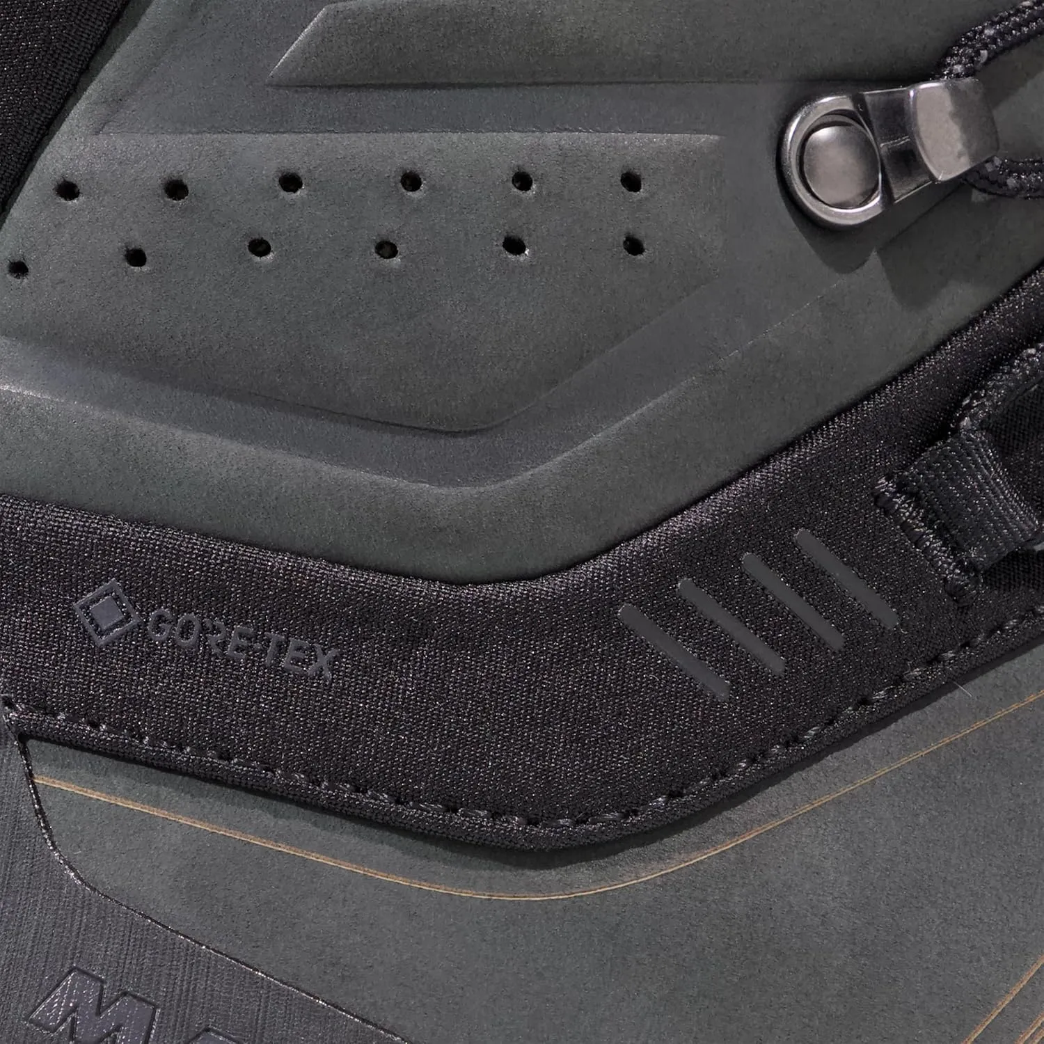 Mammut Men's High Top Hiking Shoe