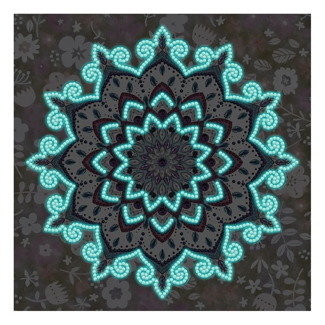 Mandala Glow In The Dark Artistic Diamond Art