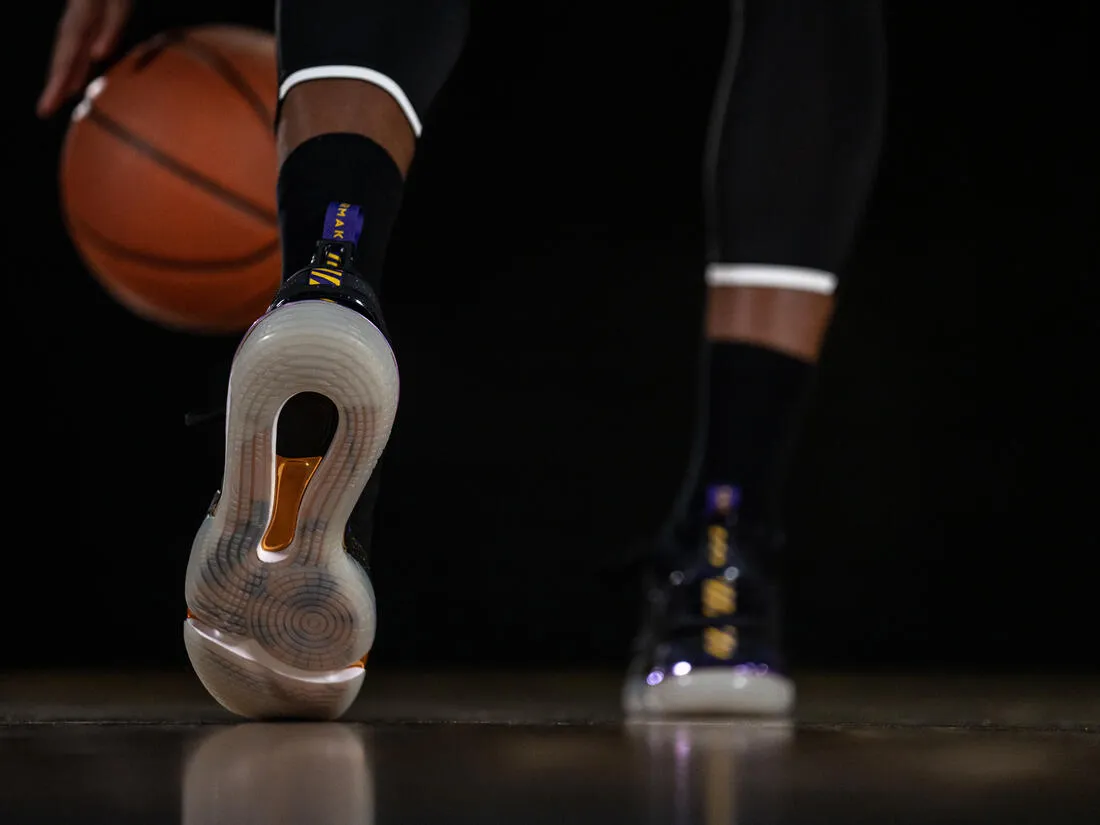 Mid-Rise Basketball Shoes SE900 - Black/NBA Los Angeles Lakers