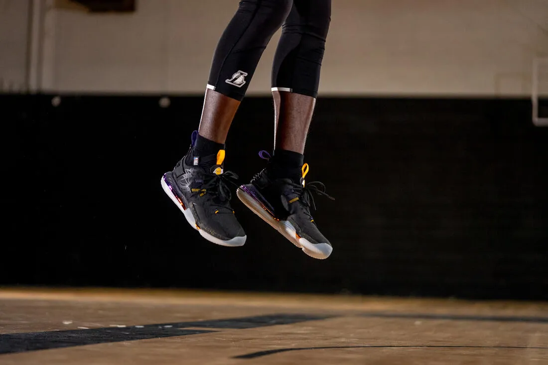 Mid-Rise Basketball Shoes SE900 - Black/NBA Los Angeles Lakers