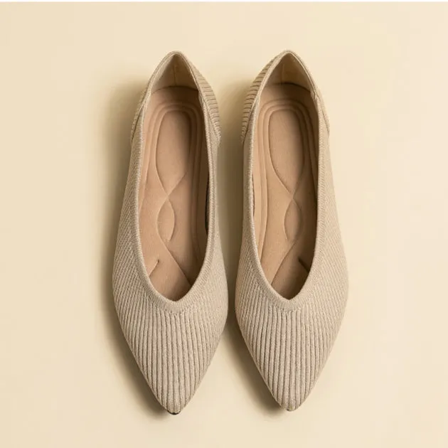 Pointed Shallow Mouth Flat Sole Shoes Women's Casual Large Size Boat Shoes Commuter Shoes
