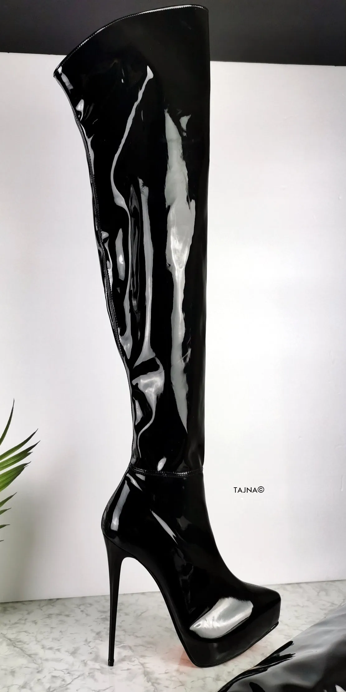 Pointy Toe Black Gloss Patent Thigh High Boots