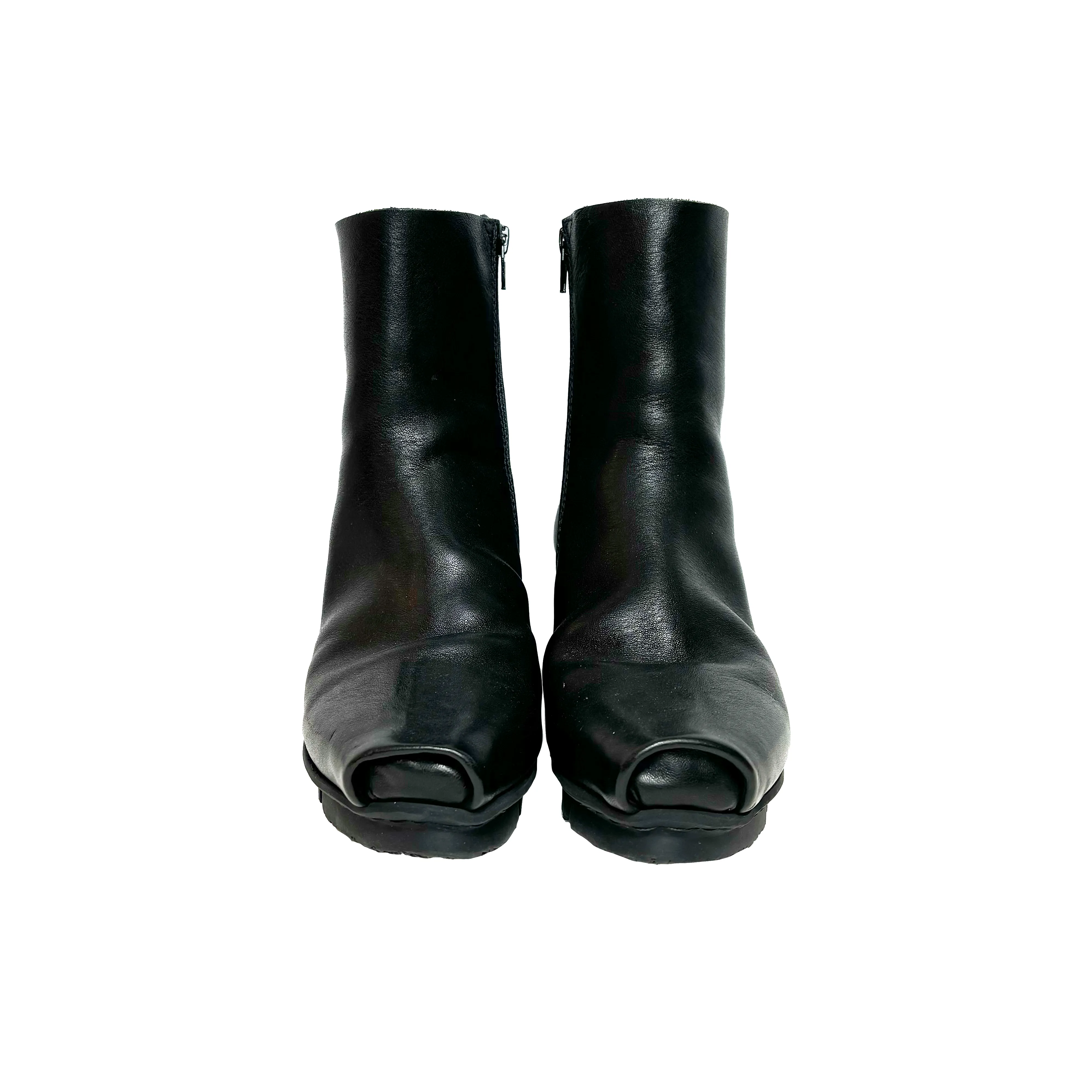 "FLAW" ANKLE BOOTS
