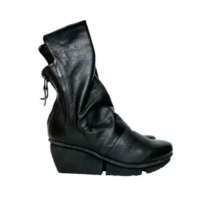 "MELLOW" BOOTS