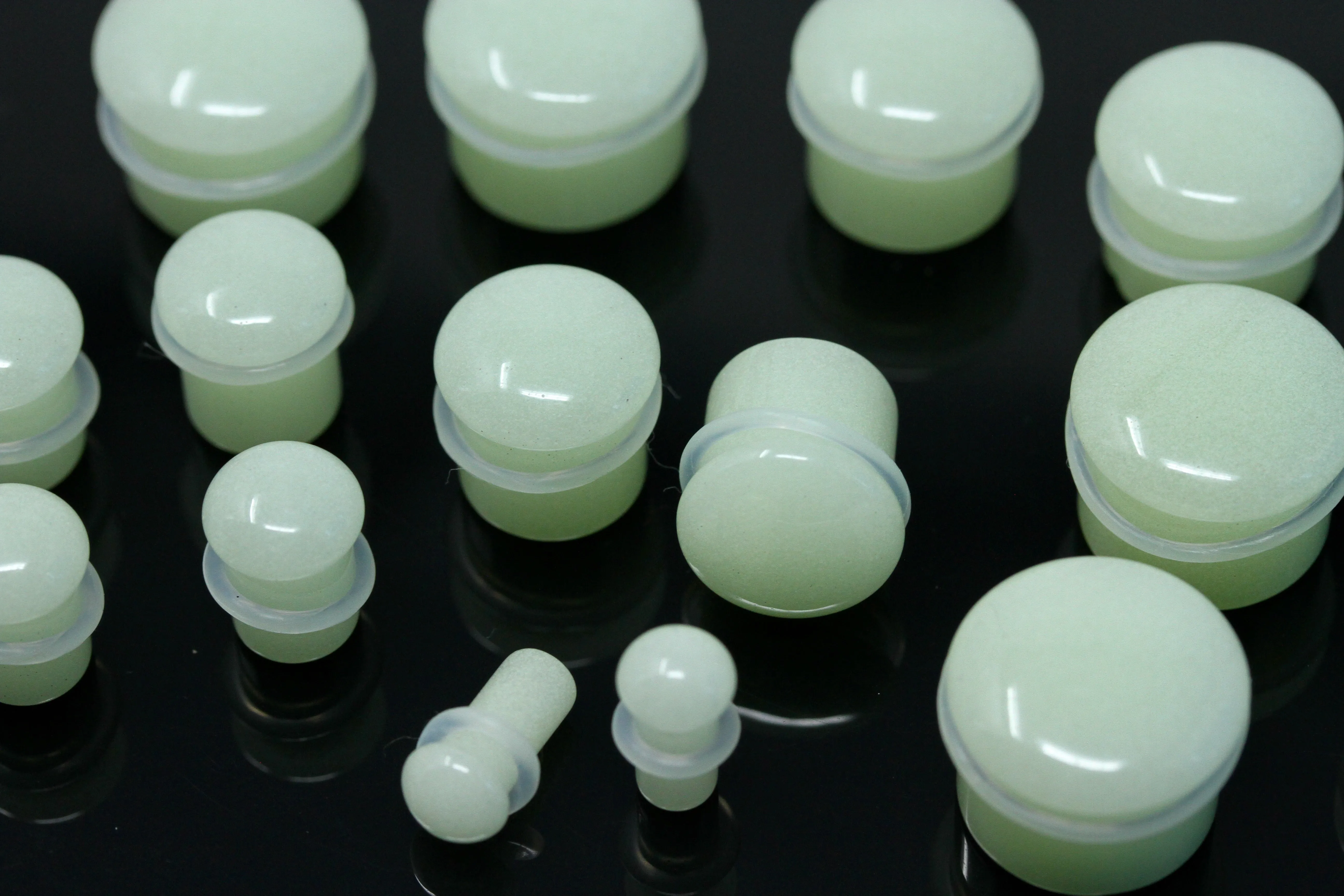 Radioactive Single Flare Plugs - Glow in the Dark (Pair) - PH138