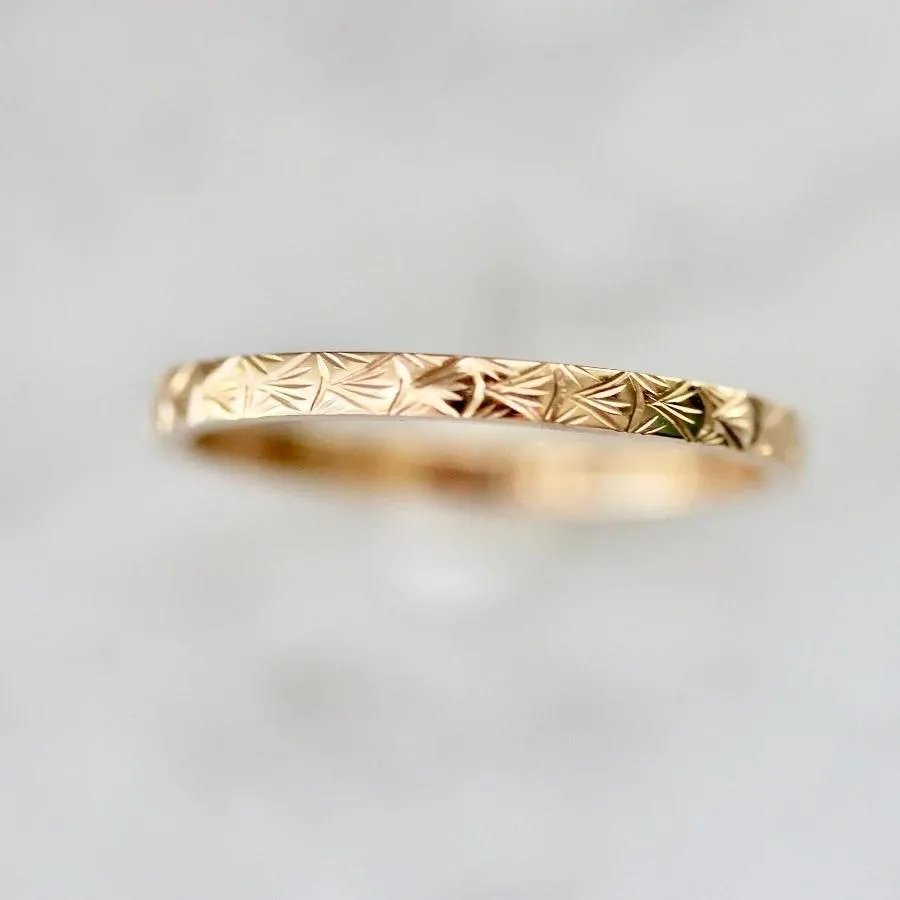 Run Wild Art Deco Engraved Gold Band