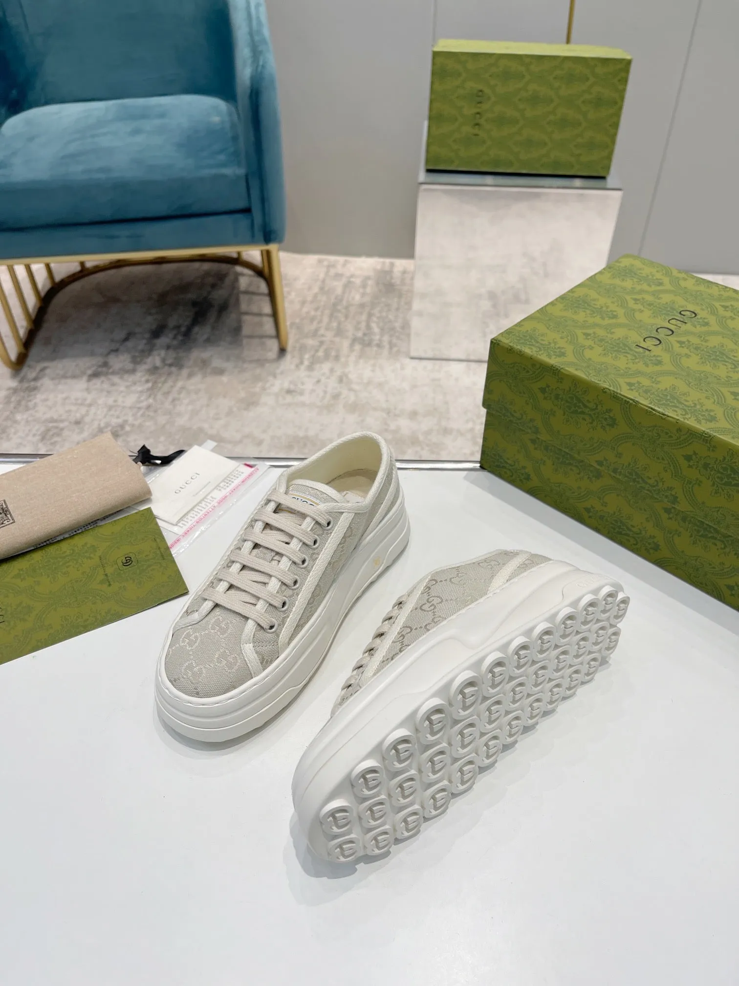 SE1146 GG Sneakers / Size5-11
