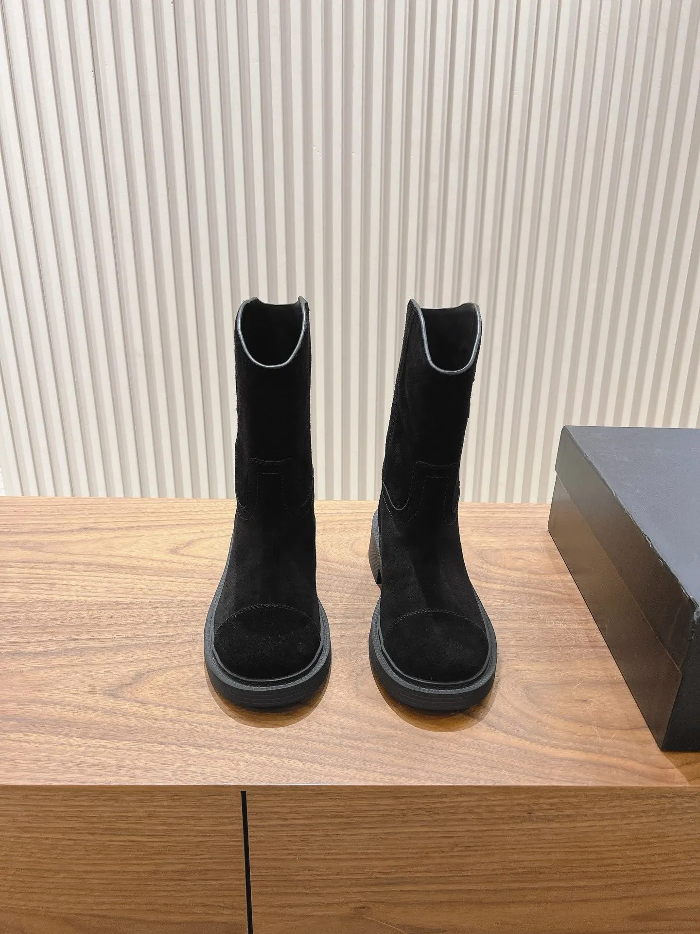 SE1483 CC Short Boots / Size5-10