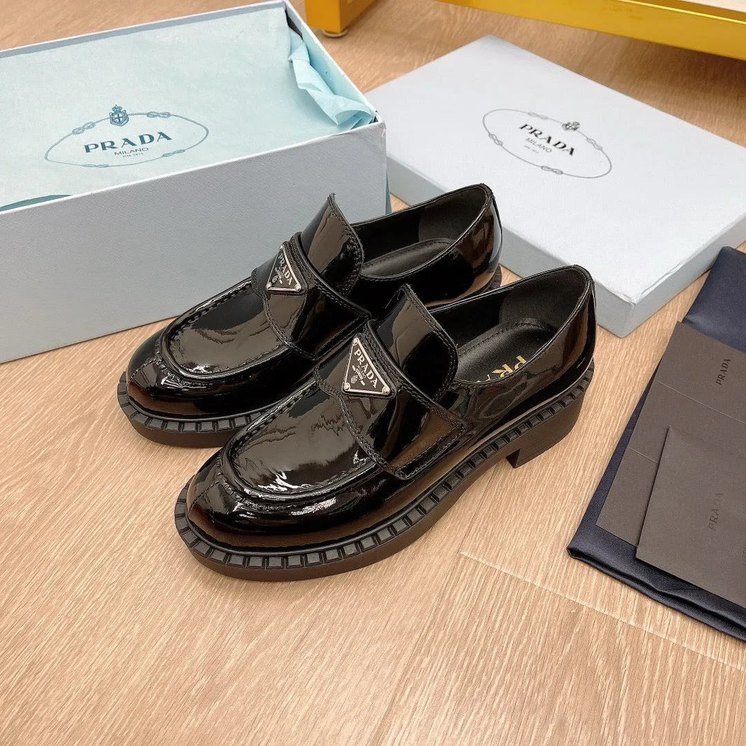 SE1510 Prada Chocolate Patent Leather Loafers / Size5-10