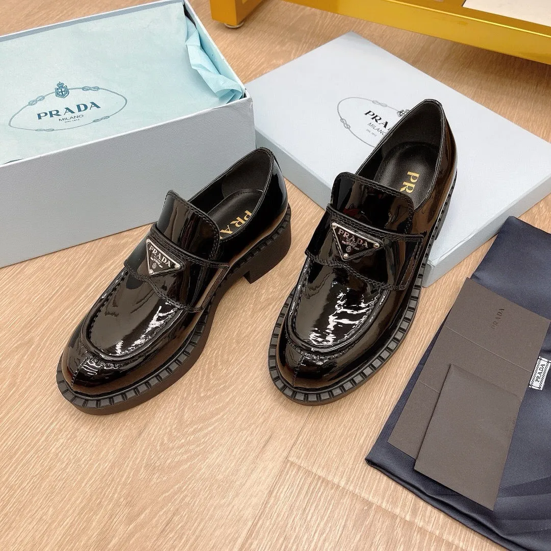 SE1510 Prada Chocolate Patent Leather Loafers / Size5-10