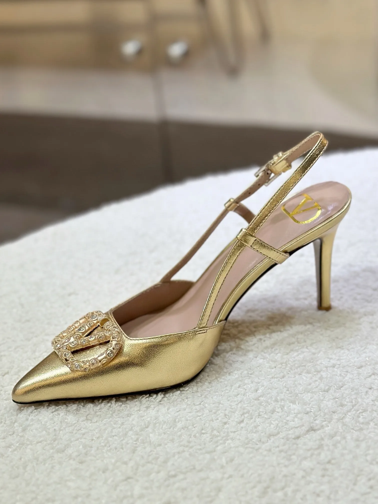 SE1539 VLOGO SIGNATURE SLINGBACK PUMP / Size5-10