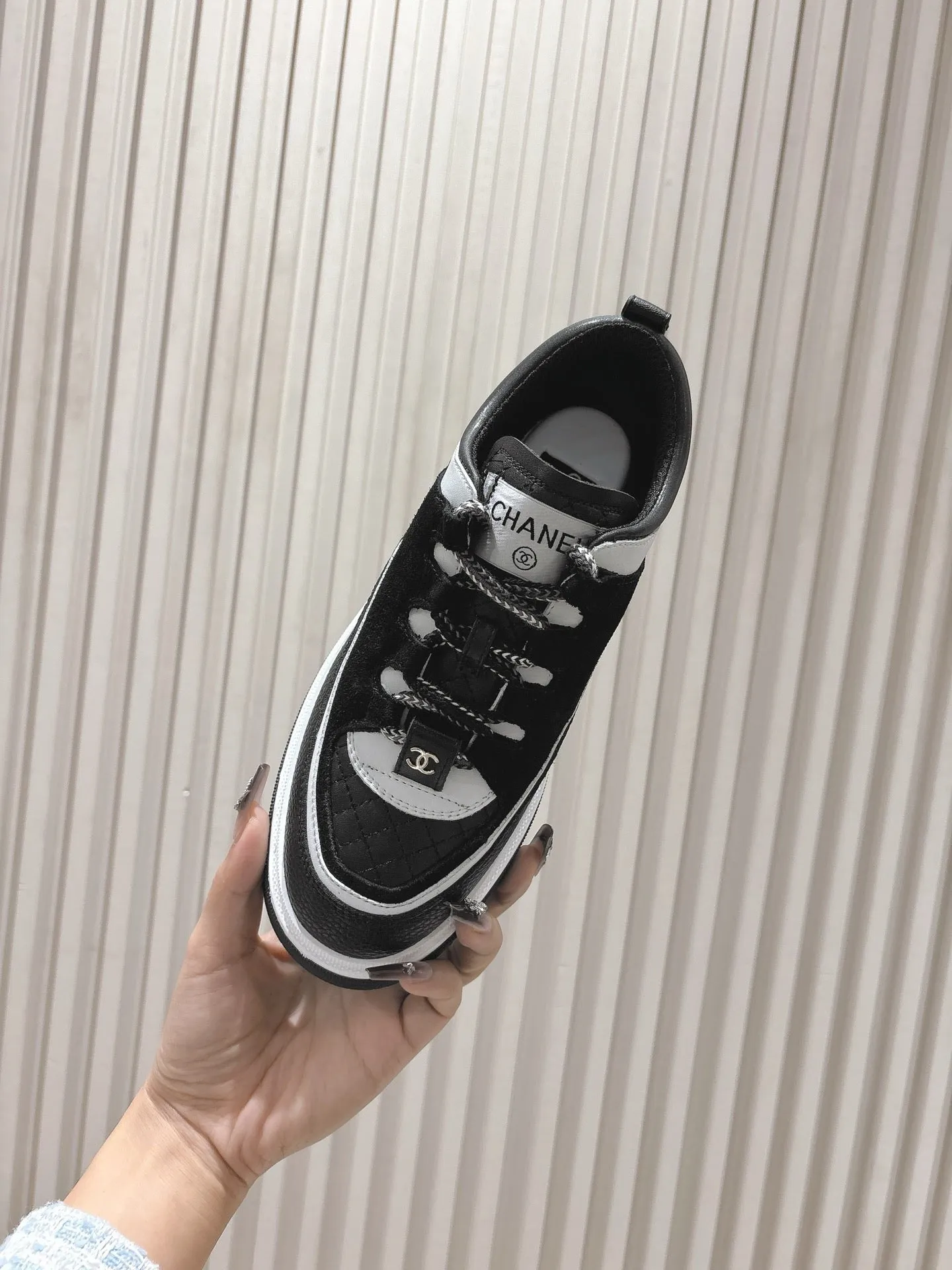SE1546 Chanel Sneakers / Size5-11
