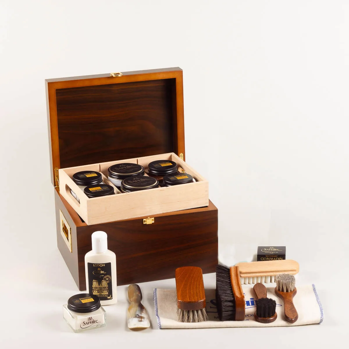 Shoe care valet Saphir Deluxe  - walnut