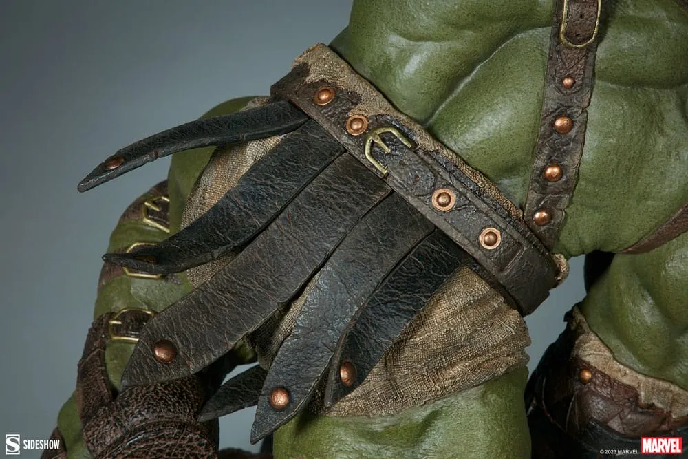 SIDESHOW - Marvel - Planet Hulk - Gladiator Hulk 26 inch Maquette