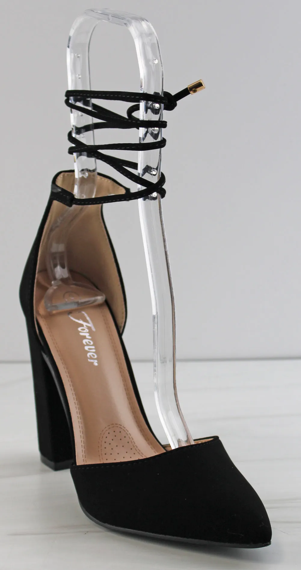 Sonia 64 Women's Closed Pointed Toe Strappy High Heel