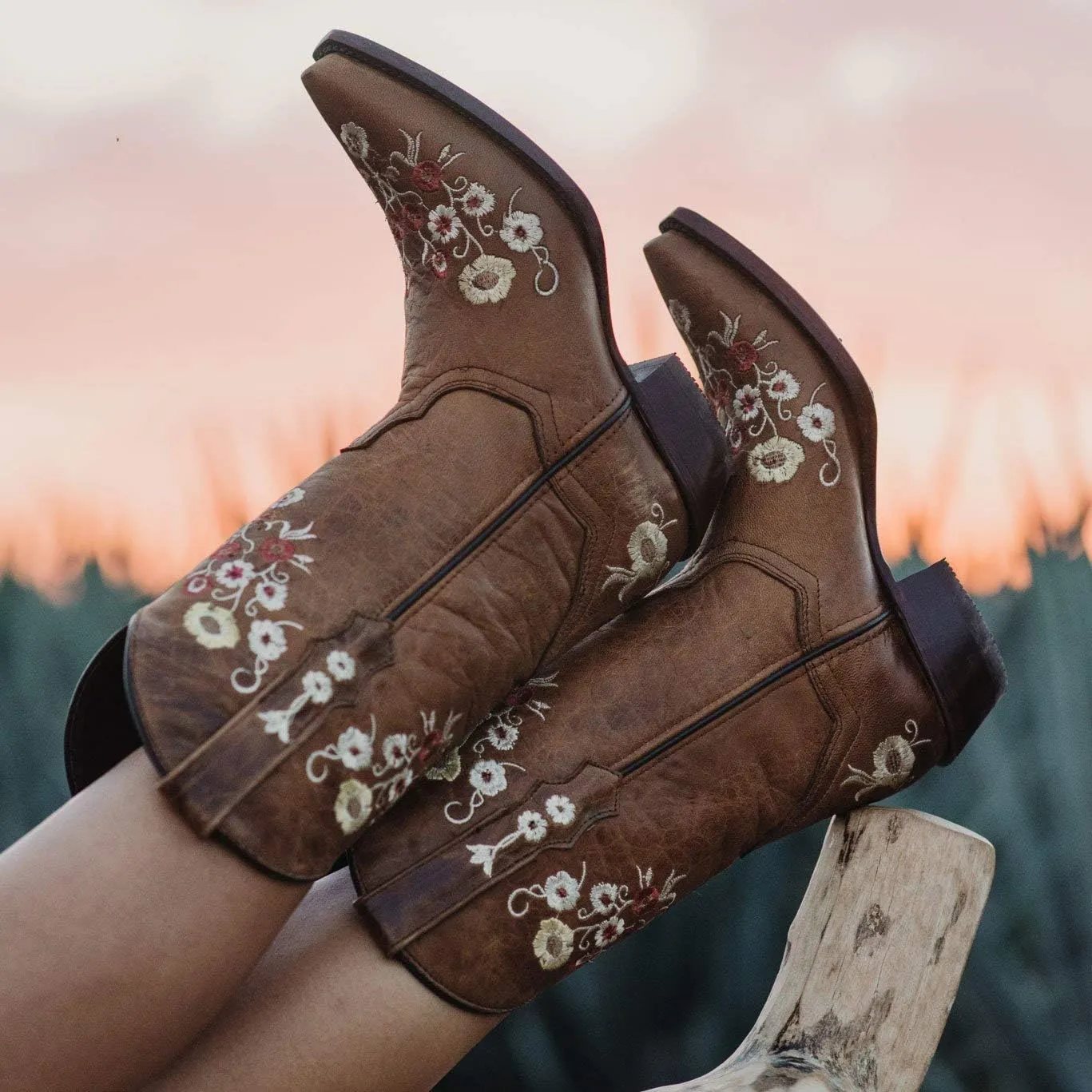 Soto Boots Women's Showstopper Snipped Toe Floral Cowgirl Boots, Embroidered Genuine Leather Handcrafted M50044 Tan