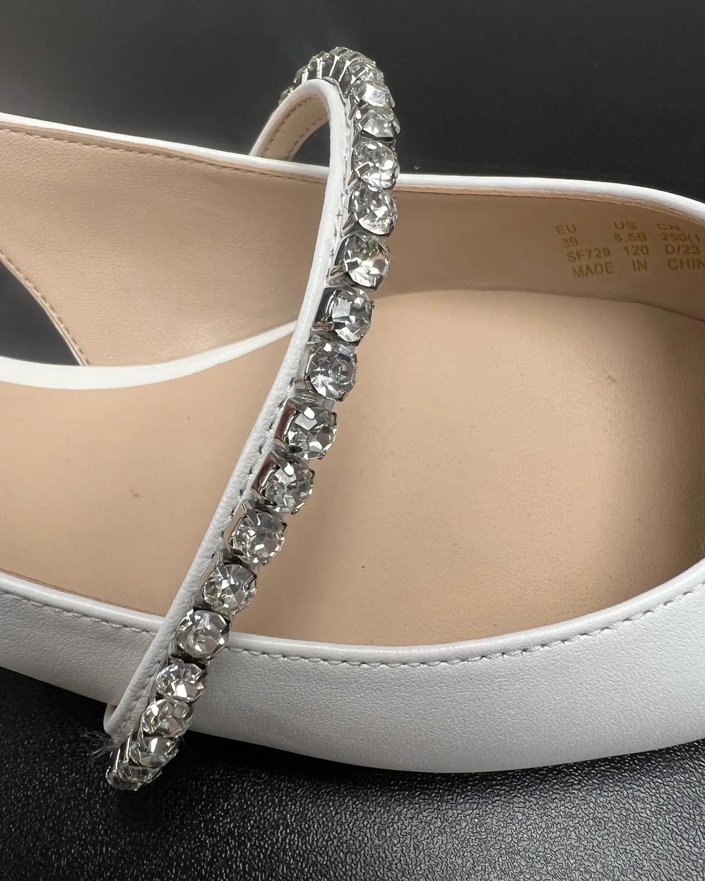 STUART WEITZMAN CRYSTALLINE EMBELLISHED LEATHER SLINGBACK SHOES