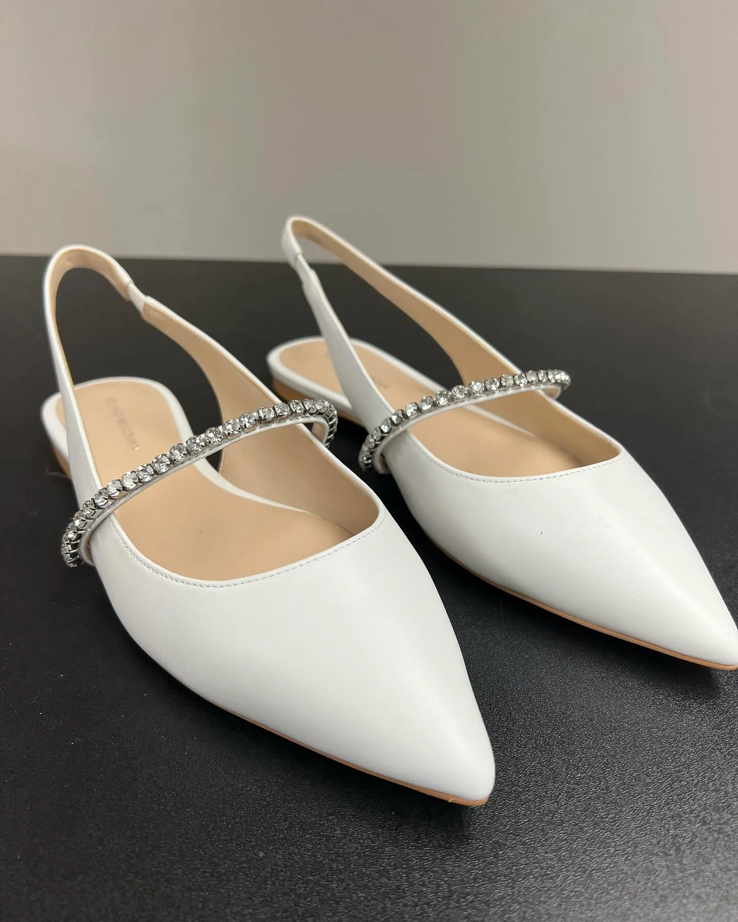 STUART WEITZMAN CRYSTALLINE EMBELLISHED LEATHER SLINGBACK SHOES