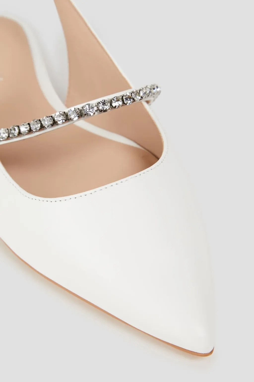 STUART WEITZMAN CRYSTALLINE EMBELLISHED LEATHER SLINGBACK SHOES