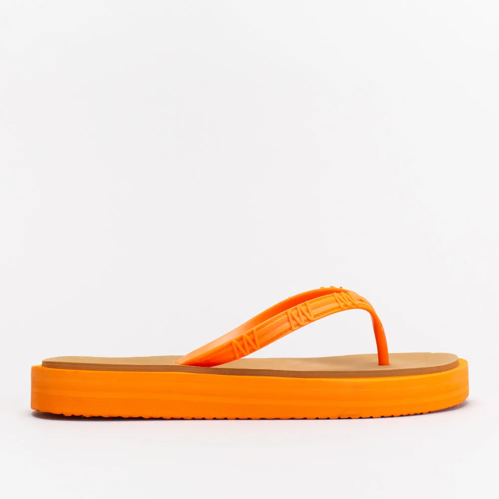 Unreal Beach Footbed Thong _ 155336