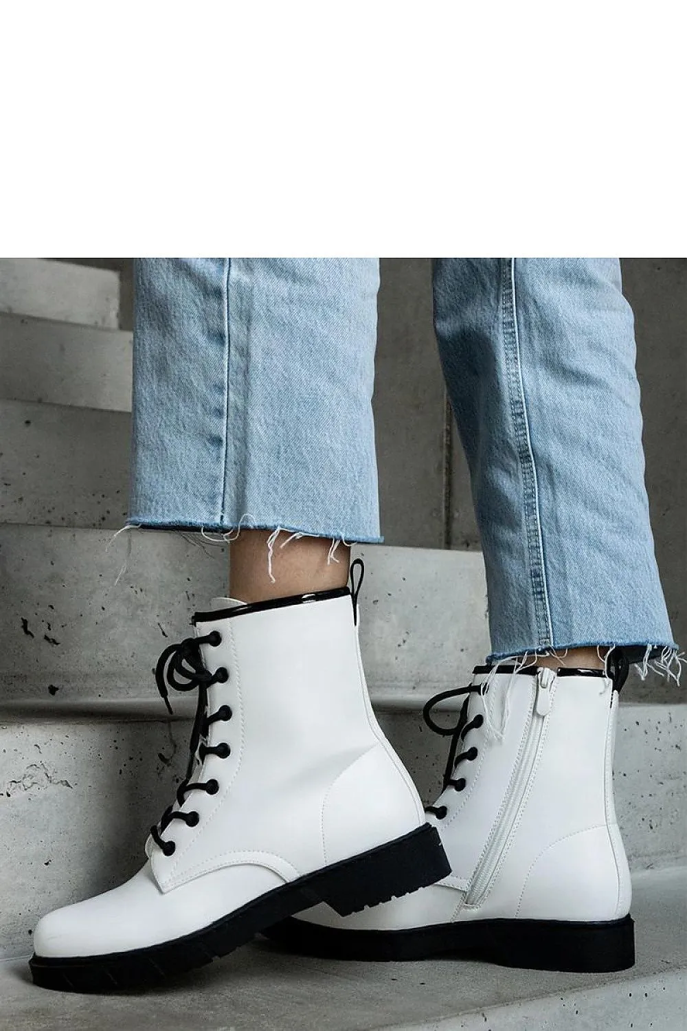 White vegan leather Veri boots