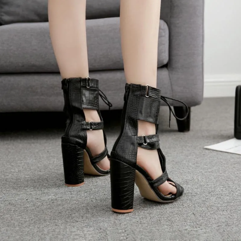 Women's Gladiator Sandals With Cut-Out Toe