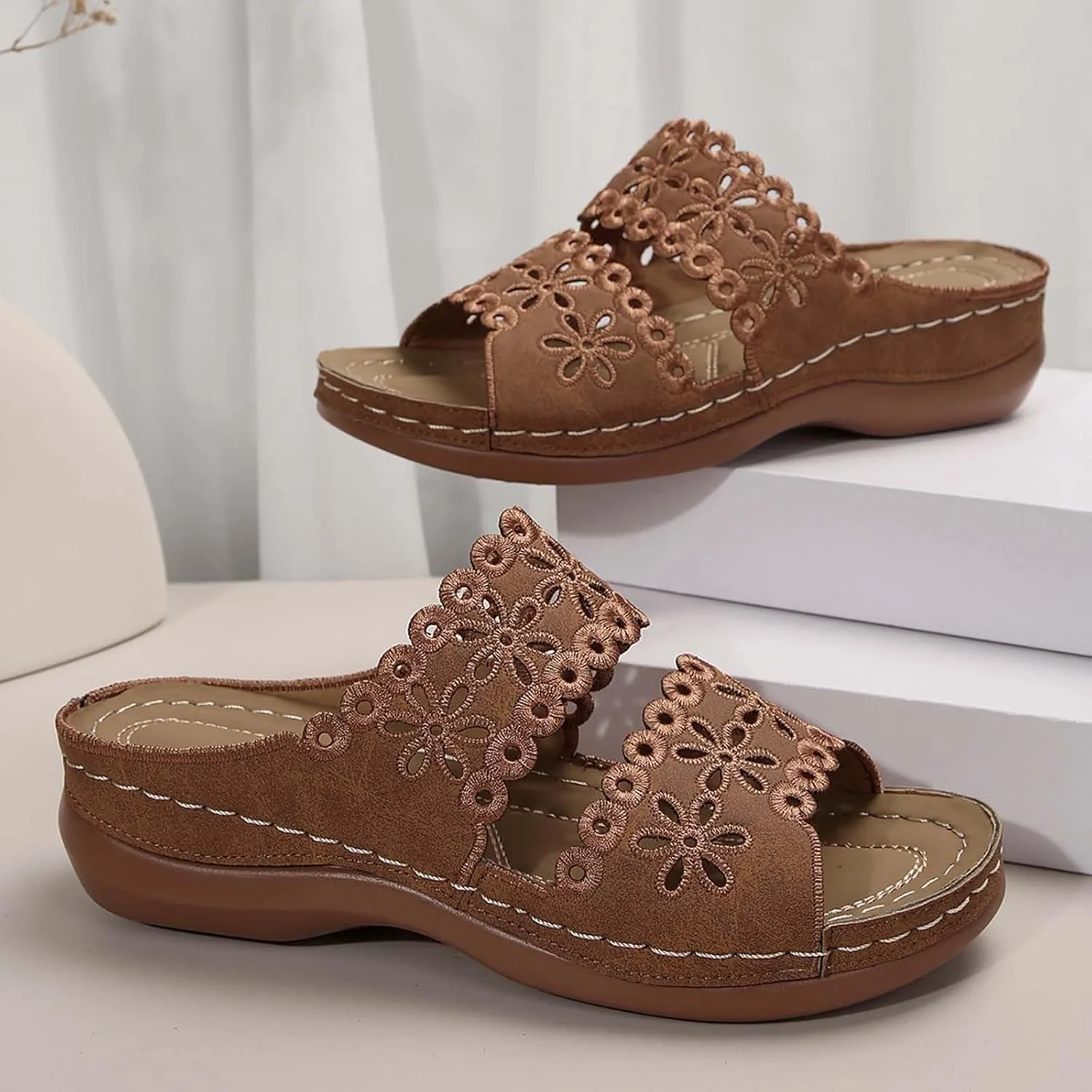Women's Soft Sole Flat Shoes Casual Large Size Solid Hollow Sandals Drag Beach Slope Sandals with Arch Support