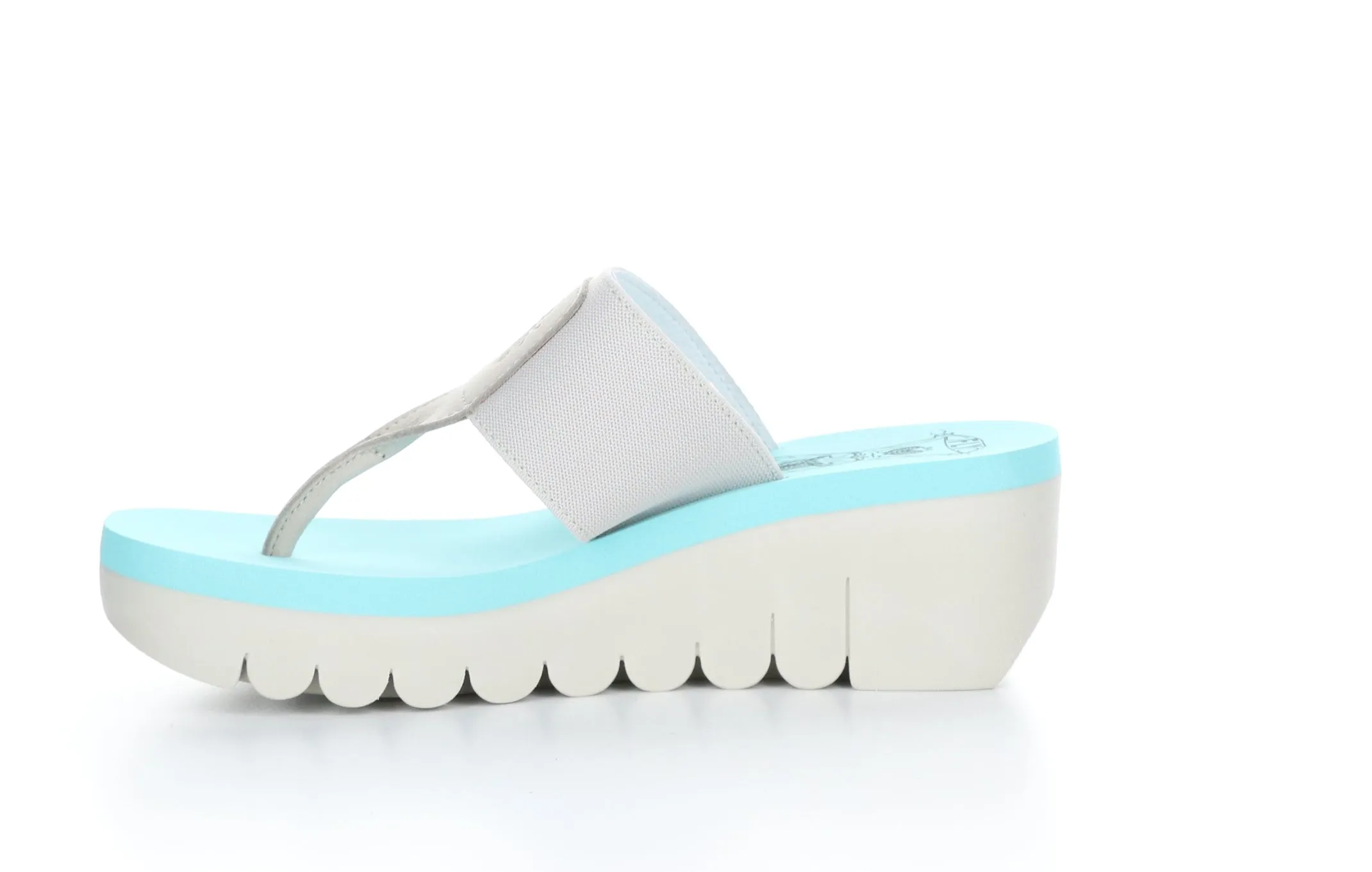 YOMU725FLY Cupido Cloud (Mynt) Thong Sandals